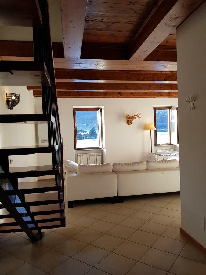 Casa Vacanza Isola 오르타산줄리오 외부 사진
