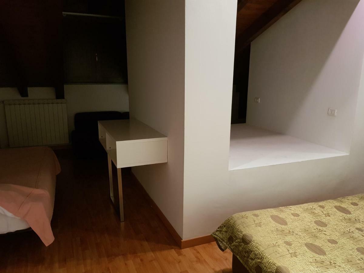 Casa Vacanza Isola 오르타산줄리오 외부 사진