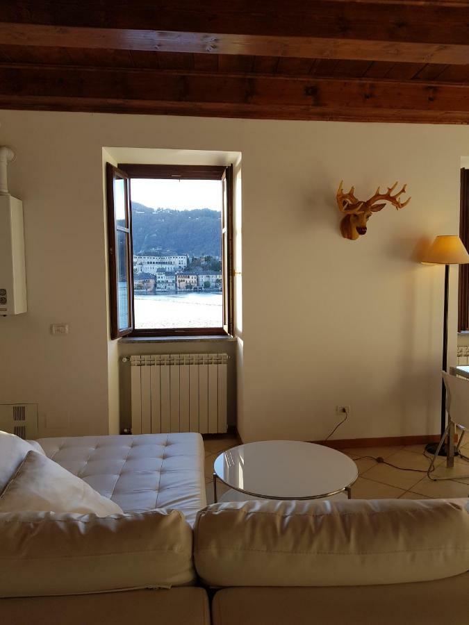 Casa Vacanza Isola 오르타산줄리오 외부 사진